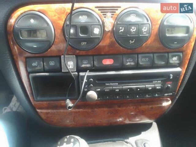 Серый Опель Омега, объемом двигателя 2 л и пробегом 300 тыс. км за 1700 $, фото 3 на Automoto.ua