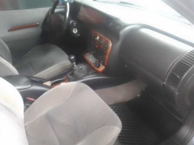 Опель Омега 1997 в Стрые на Automoto.ua Серый Опель Омега, объемом двигателя 0 л и пробегом 30 тыс. км за 1700 $, фото 5 на Automoto.ua