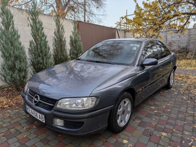 Серый Опель Омега, объемом двигателя 2 л и пробегом 340 тыс. км за 3200 $, фото 4 на Automoto.ua