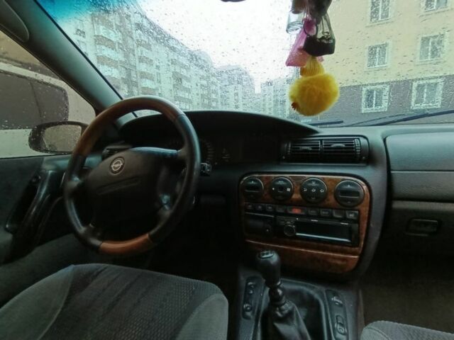 Серый Опель Омега, объемом двигателя 2.5 л и пробегом 364 тыс. км за 1500 $, фото 5 на Automoto.ua