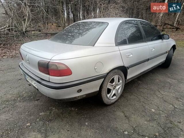 Серый Опель Омега, объемом двигателя 2.5 л и пробегом 398 тыс. км за 2400 $, фото 4 на Automoto.ua