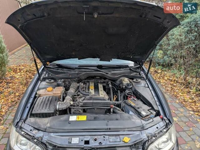 Серый Опель Омега, объемом двигателя 2 л и пробегом 340 тыс. км за 3200 $, фото 14 на Automoto.ua