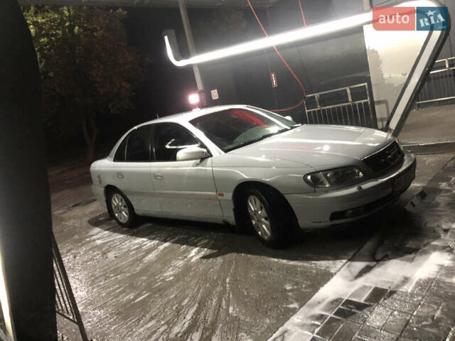 Сірий Опель Омега, об'ємом двигуна 2 л та пробігом 300 тис. км за 2000 $, фото 4 на Automoto.ua