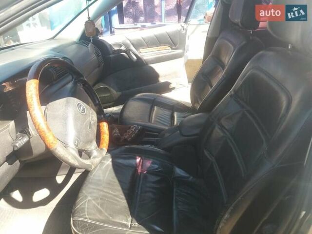 Сірий Опель Омега, об'ємом двигуна 2.5 л та пробігом 320 тис. км за 2700 $, фото 7 на Automoto.ua