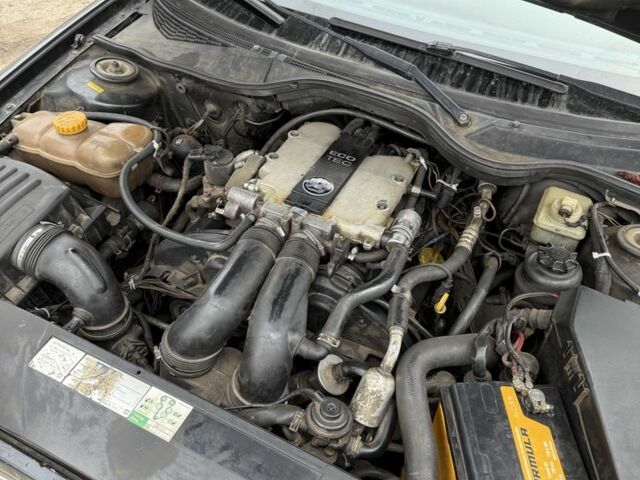 Сірий Опель Омега, об'ємом двигуна 2.5 л та пробігом 400 тис. км за 999 $, фото 5 на Automoto.ua