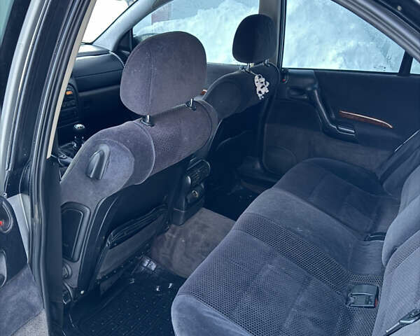 Сірий Опель Омега, об'ємом двигуна 2 л та пробігом 250 тис. км за 2299 $, фото 10 на Automoto.ua