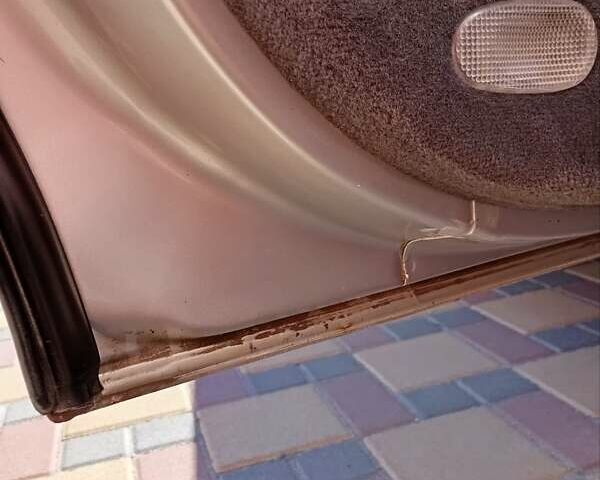 Сірий Опель Омега, об'ємом двигуна 2.5 л та пробігом 165 тис. км за 4000 $, фото 19 на Automoto.ua