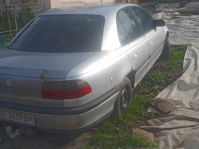 Серый Опель Омега, объемом двигателя 2 л и пробегом 400 тыс. км за 596 $, фото 9 на Automoto.ua