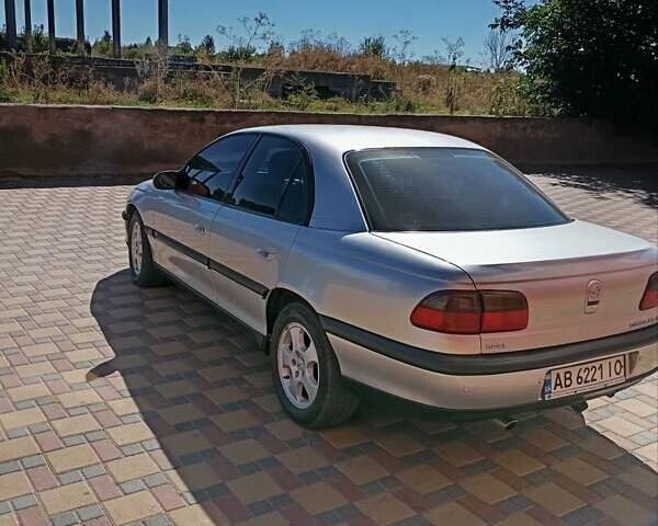 Сірий Опель Омега, об'ємом двигуна 2.5 л та пробігом 165 тис. км за 4000 $, фото 5 на Automoto.ua