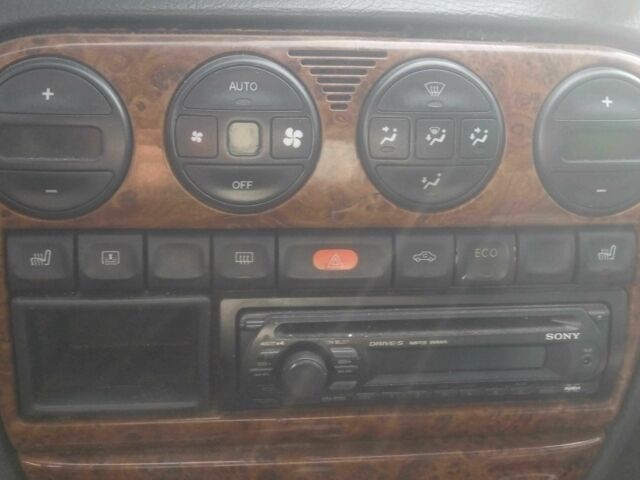 Серый Опель Омега, объемом двигателя 2 л и пробегом 400 тыс. км за 596 $, фото 2 на Automoto.ua