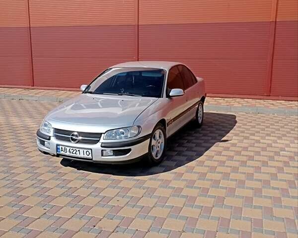 Сірий Опель Омега, об'ємом двигуна 2.5 л та пробігом 165 тис. км за 4000 $, фото 1 на Automoto.ua