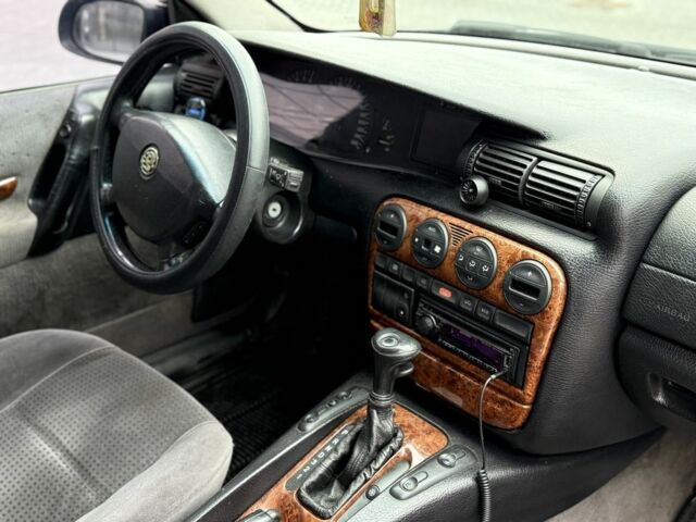 Сірий Опель Омега, об'ємом двигуна 2.5 л та пробігом 400 тис. км за 999 $, фото 4 на Automoto.ua