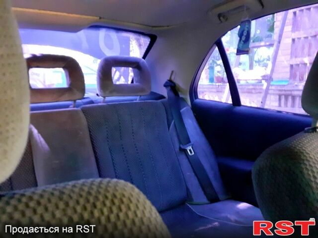 Сірий Опель Омега, об'ємом двигуна 2 л та пробігом 327 тис. км за 2400 $, фото 3 на Automoto.ua
