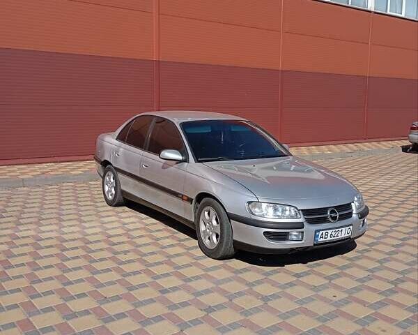 Сірий Опель Омега, об'ємом двигуна 2.5 л та пробігом 165 тис. км за 4000 $, фото 4 на Automoto.ua