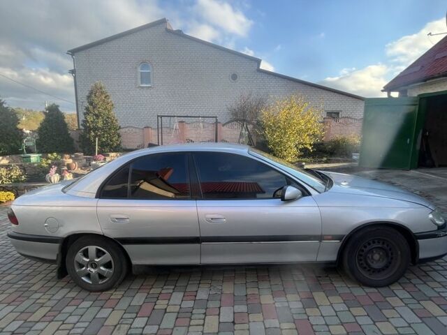 Опель Омега 1998 у Новоукраинке на Automoto.ua Сірий Опель Омега, об'ємом двигуна 2 л та пробігом 336 тис. км за 2199 $, фото 2 на Automoto.ua