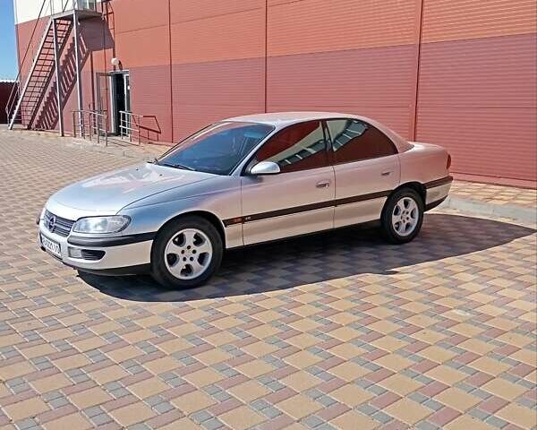 Сірий Опель Омега, об'ємом двигуна 2.5 л та пробігом 165 тис. км за 4000 $, фото 6 на Automoto.ua