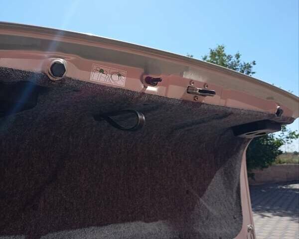 Сірий Опель Омега, об'ємом двигуна 2.5 л та пробігом 165 тис. км за 4000 $, фото 10 на Automoto.ua