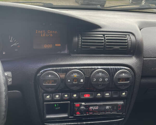 Серый Опель Омега, объемом двигателя 2 л и пробегом 473 тыс. км за 2500 $, фото 17 на Automoto.ua