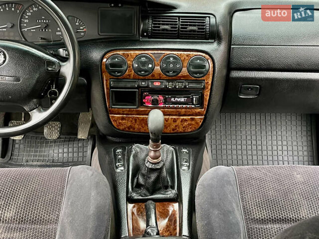 Серый Опель Омега, объемом двигателя 2 л и пробегом 380 тыс. км за 1450 $, фото 8 на Automoto.ua