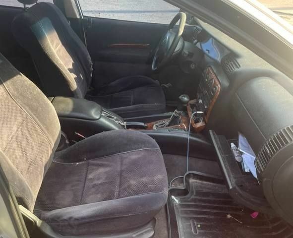 Сірий Опель Омега, об'ємом двигуна 0 л та пробігом 250 тис. км за 851 $, фото 4 на Automoto.ua