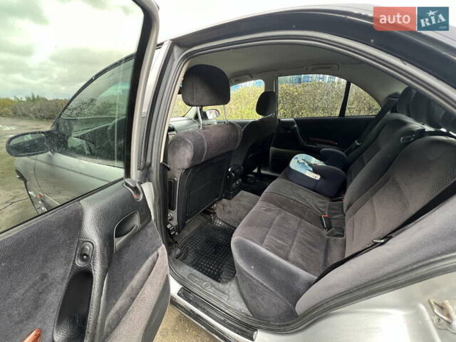 Сірий Опель Омега, об'ємом двигуна 2.5 л та пробігом 340 тис. км за 2399 $, фото 14 на Automoto.ua