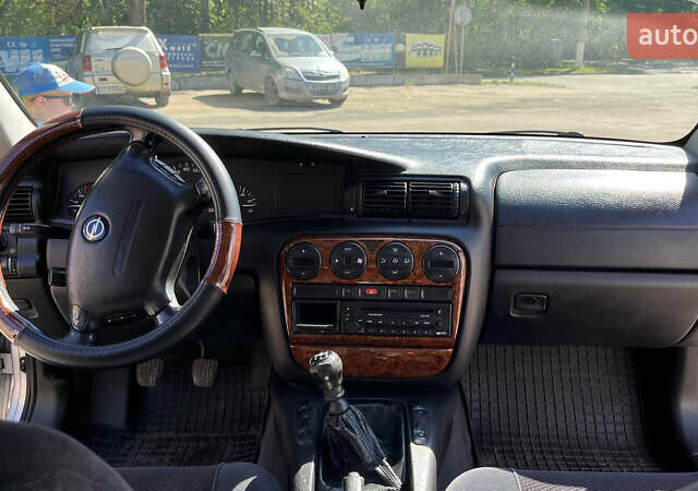 Сірий Опель Омега, об'ємом двигуна 2 л та пробігом 202 тис. км за 2600 $, фото 6 на Automoto.ua