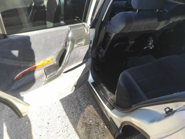 Серый Опель Омега, объемом двигателя 2 л и пробегом 300 тыс. км за 3400 $, фото 7 на Automoto.ua