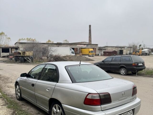 Серый Опель Омега, объемом двигателя 2 л и пробегом 400 тыс. км за 1500 $, фото 3 на Automoto.ua