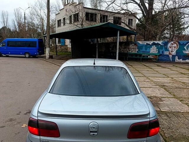 Серый Опель Омега, объемом двигателя 2.5 л и пробегом 290 тыс. км за 2000 $, фото 6 на Automoto.ua