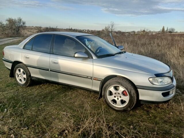 Серый Опель Омега, объемом двигателя 2 л и пробегом 400 тыс. км за 3000 $, фото 6 на Automoto.ua