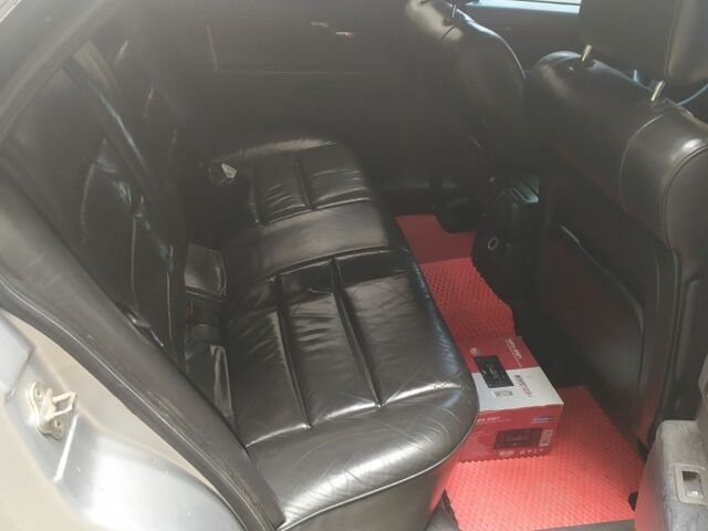 Сірий Опель Омега, об'ємом двигуна 2.5 л та пробігом 306 тис. км за 3500 $, фото 6 на Automoto.ua