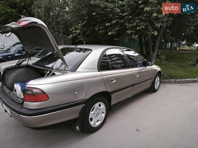 Серый Опель Омега, объемом двигателя 2.5 л и пробегом 380 тыс. км за 2700 $, фото 49 на Automoto.ua