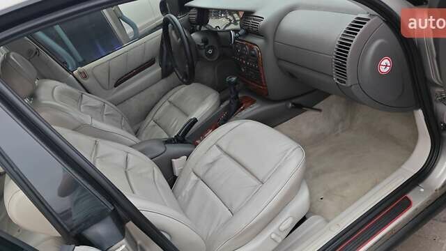 Серый Опель Омега, объемом двигателя 2.5 л и пробегом 380 тыс. км за 2700 $, фото 8 на Automoto.ua