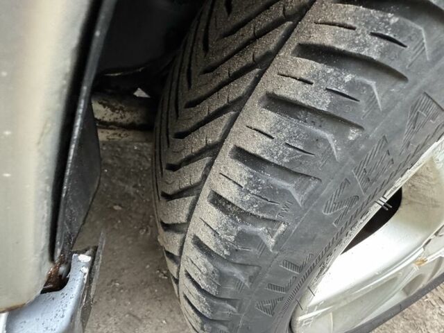 Серый Опель Омега, объемом двигателя 2 л и пробегом 400 тыс. км за 1500 $, фото 6 на Automoto.ua