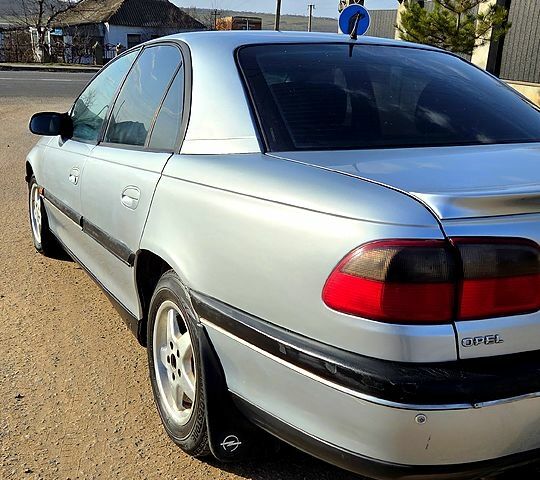 Сірий Опель Омега, об'ємом двигуна 2.5 л та пробігом 284 тис. км за 2500 $, фото 7 на Automoto.ua