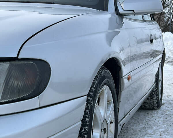 Серый Опель Омега, объемом двигателя 2 л и пробегом 300 тыс. км за 2300 $, фото 4 на Automoto.ua