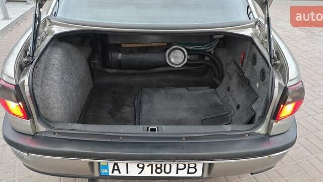 Серый Опель Омега, объемом двигателя 2.5 л и пробегом 380 тыс. км за 2700 $, фото 5 на Automoto.ua