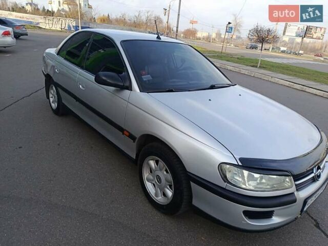 Серый Опель Омега, объемом двигателя 1.99 л и пробегом 300 тыс. км за 2650 $, фото 23 на Automoto.ua