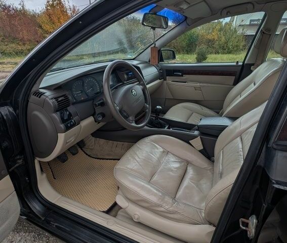 Сірий Опель Омега, об'ємом двигуна 3 л та пробігом 377 тис. км за 1898 $, фото 9 на Automoto.ua