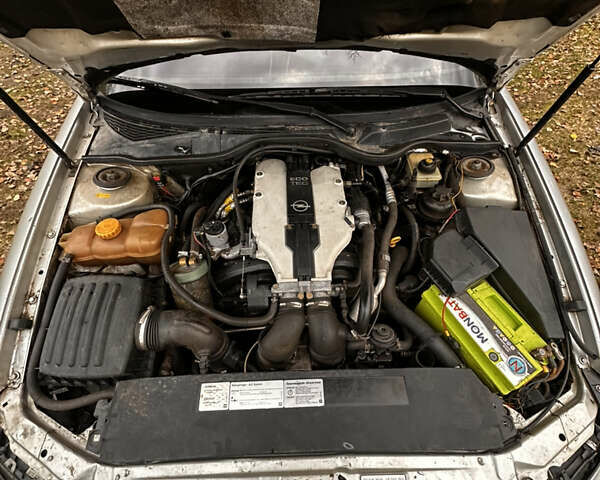 Серый Опель Омега, объемом двигателя 3 л и пробегом 225 тыс. км за 2153 $, фото 1 на Automoto.ua