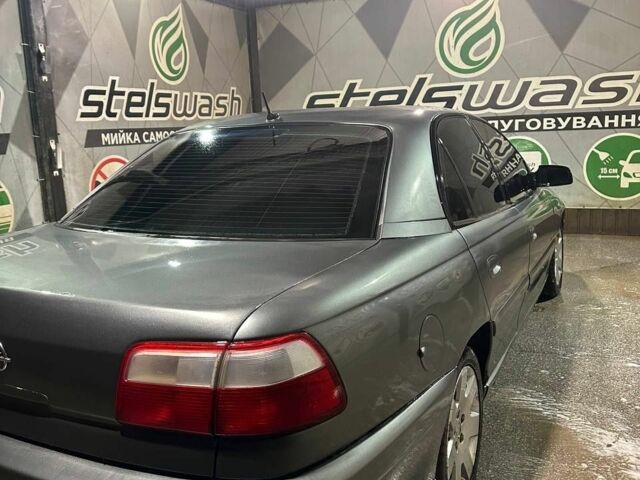 Серый Опель Омега, объемом двигателя 2.2 л и пробегом 379 тыс. км за 2200 $, фото 7 на Automoto.ua