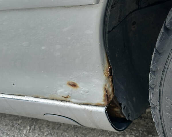 Сірий Опель Омега, об'ємом двигуна 2.2 л та пробігом 358 тис. км за 3000 $, фото 2 на Automoto.ua