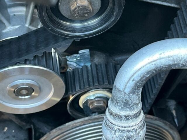 Серый Опель Омега, объемом двигателя 2 л и пробегом 370 тыс. км за 2600 $, фото 7 на Automoto.ua