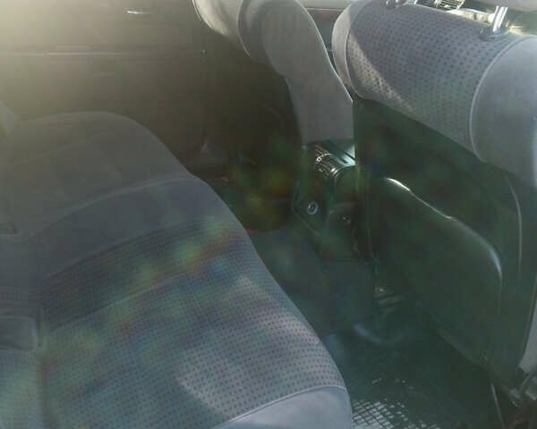 Сірий Опель Омега, об'ємом двигуна 3 л та пробігом 300 тис. км за 3000 $, фото 5 на Automoto.ua