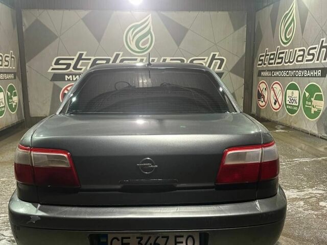 Серый Опель Омега, объемом двигателя 2.2 л и пробегом 379 тыс. км за 2200 $, фото 5 на Automoto.ua