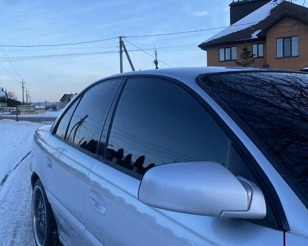 Сірий Опель Омега, об'ємом двигуна 3 л та пробігом 296 тис. км за 4000 $, фото 3 на Automoto.ua