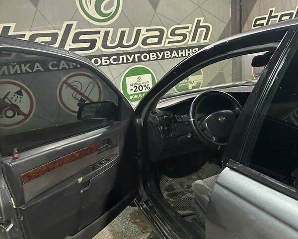 Сірий Опель Омега, об'ємом двигуна 2.2 л та пробігом 379 тис. км за 2200 $, фото 10 на Automoto.ua