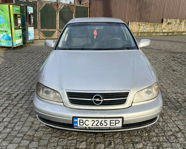 Сірий Опель Омега, об'ємом двигуна 2.2 л та пробігом 325 тис. км за 2200 $, фото 2 на Automoto.ua