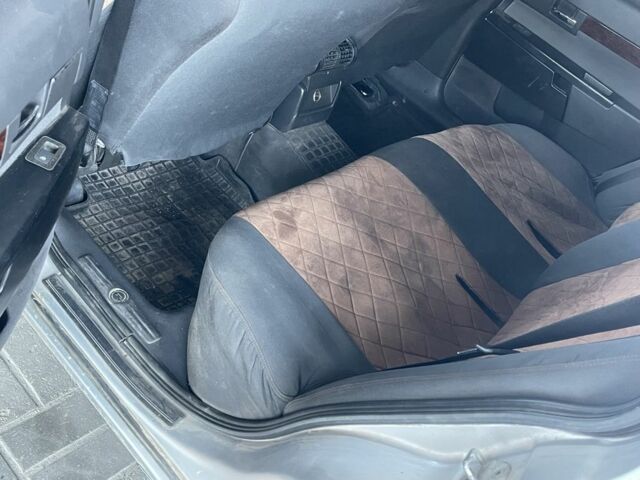 Сірий Опель Омега, об'ємом двигуна 3 л та пробігом 200 тис. км за 2000 $, фото 5 на Automoto.ua