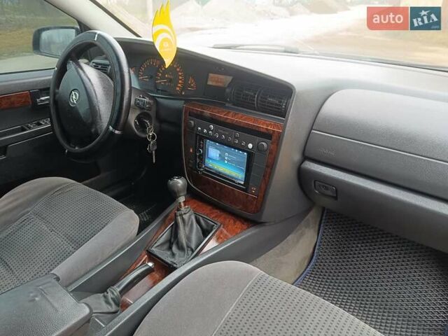 Серый Опель Омега, объемом двигателя 2.2 л и пробегом 379 тыс. км за 2800 $, фото 20 на Automoto.ua